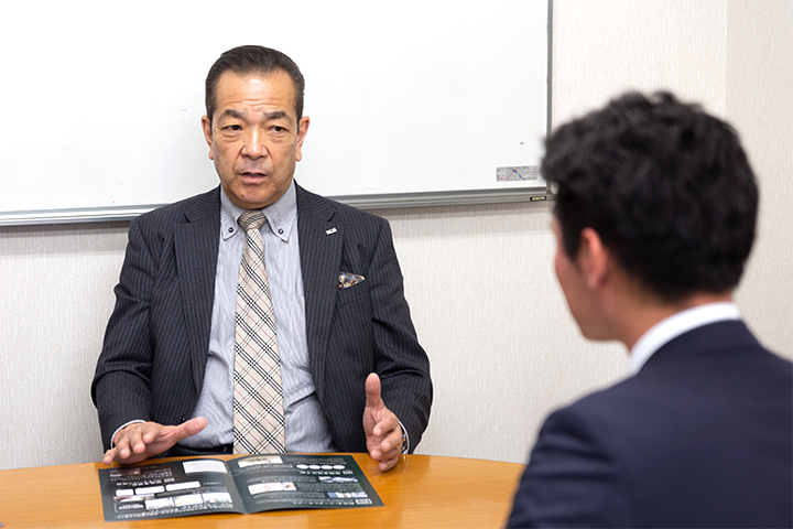 株式会社リリーフ・イチマルイチ 取締役店長 岡野様 / 副店長 穗坂様 インタビュー