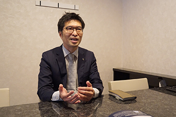 株式会社三栄建築設計 工事部 西部エリア工事2課 課長 鈴木 陽治様 インタビュー