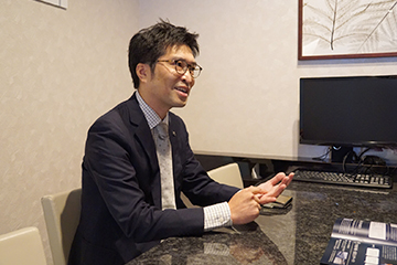 株式会社三栄建築設計 工事部 西部エリア工事2課 課長 鈴木 陽治様 インタビュー